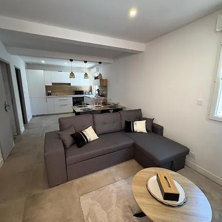 Chez Isa, Les Pieds Dans L'eau Apartment